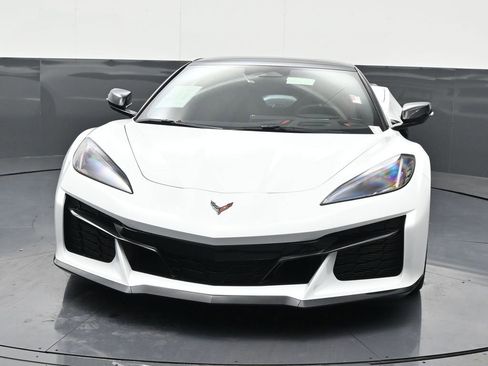 Used 2026 Chevrolet Corvette Z06 w/ Stealth Interior Trim Package image 9