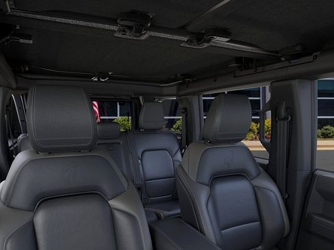 New 2025 Ford Bronco Outer Banks AWD/4WD image 12