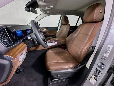 Used 2024 Mercedes-Benz GLE 350 4MATIC w/ AMG Line Exterior image 21