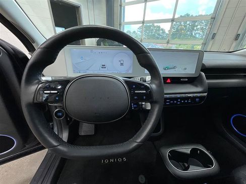 Used 2023 Hyundai Ioniq 5 SEL RWD image 14