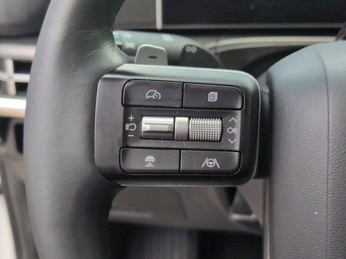 Used 2025 Hyundai Santa Fe SEL FWD image 20