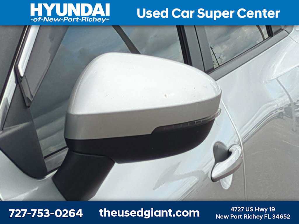 Used 2022 Nissan Rogue SV FWD image 11