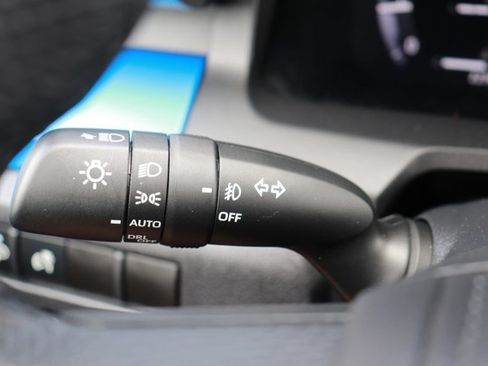 Used 2025 Toyota Tacoma TRD Off-Road AWD/4WD image 22