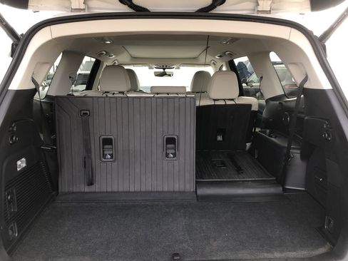 Used 2021 Subaru Ascent Limited w/ Technology Package image 9