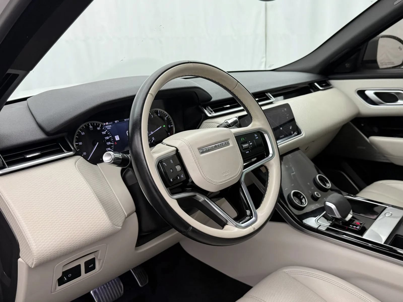 Used 2021 Land Rover Range Rover Velar R-Dynamic S AWD/4WD image 11