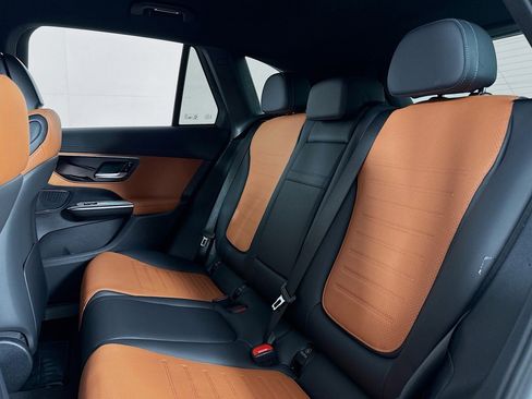 New 2026 Mercedes-Benz GLC 300 image 7