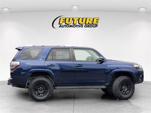 Used 2017 Toyota 4Runner SR5 image 4