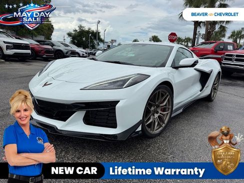 New 2025 Chevrolet Corvette Z06 w/ Z07 Performance Package RWD image 1