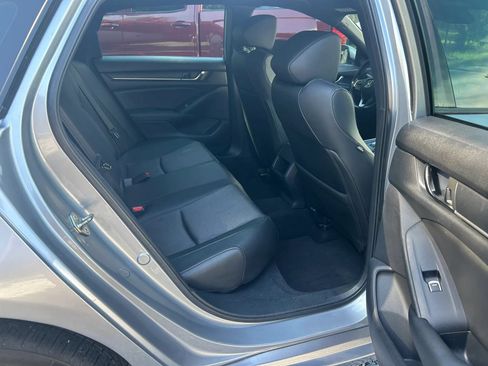 Used 2019 Honda Accord Sport image 12