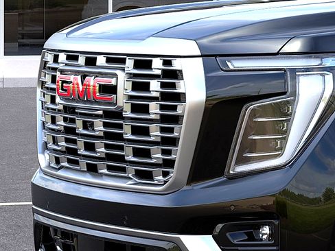 New 2026 GMC Yukon Denali w/ Sun & Power Step Package AWD/4WD image 13