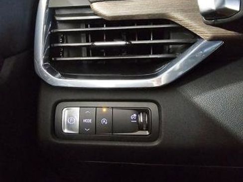 New 2026 GMC Acadia Denali w/ Super Cruise Package image 35