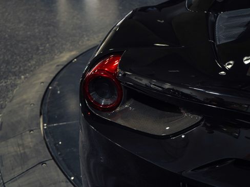 Used 2016 Ferrari 488 Spider RWD image 22