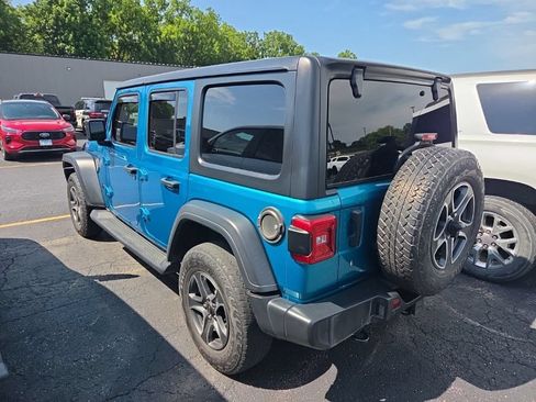 Used 2020 Jeep Wrangler Unlimited Sport AWD/4WD image 2