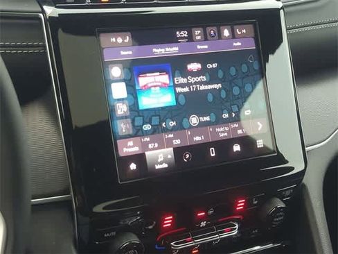 New 2025 Jeep Grand Cherokee Laredo image 28