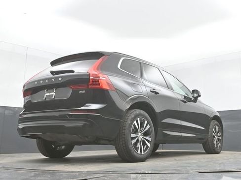 Used 2023 Volvo XC60 B5 Core FWD image 45