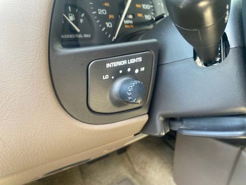 Used 1995 Saturn S-Series SL1 image 53