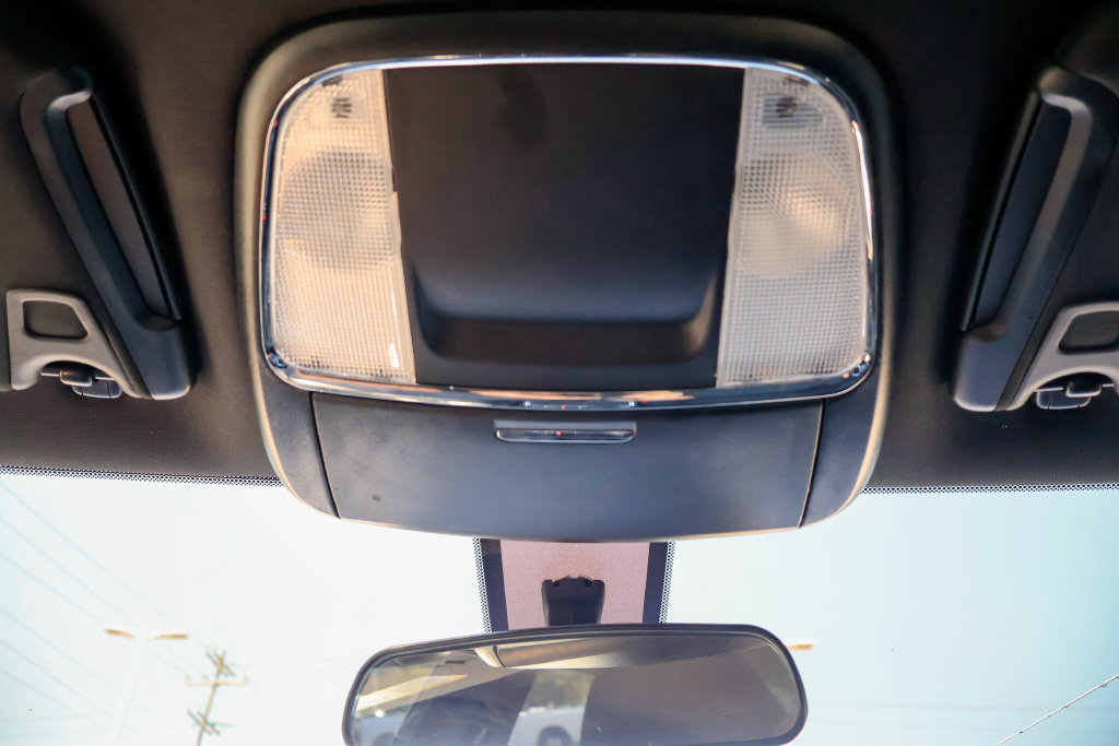 Used 2023 Dodge Charger SXT RWD image 18