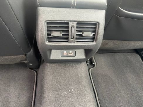 Used 2025 Nissan Altima 2.5 SL FWD image 34