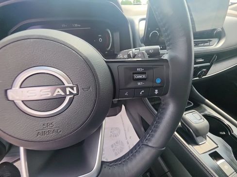 Used 2023 Nissan Rogue Platinum w/ Platinum Premium Package AWD/4WD image 18