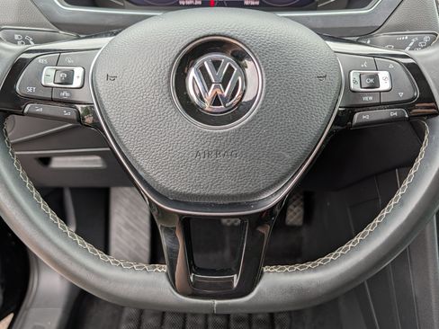 Used 2021 Volkswagen Tiguan SEL w/ 3-Row Tiguan MDO Package AWD/4WD image 25