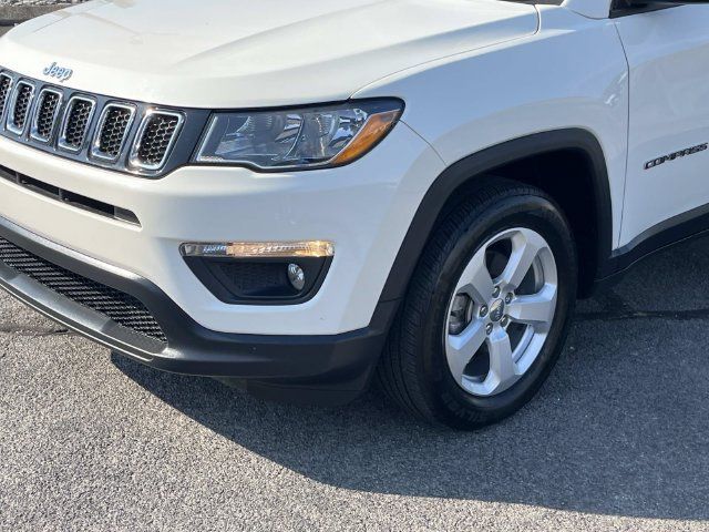 Used 2020 Jeep Compass Latitude FWD image 11