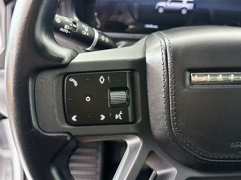 Used 2023 Land Rover Defender 130 X-Dynamic SE AWD/4WD image 11