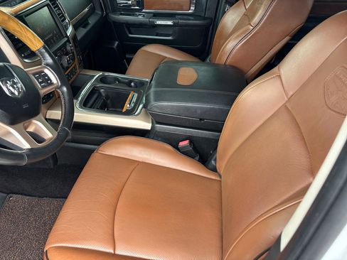 Used 2016 RAM 1500 Laramie Longhorn w/ Convenience Group AWD/4WD image 16