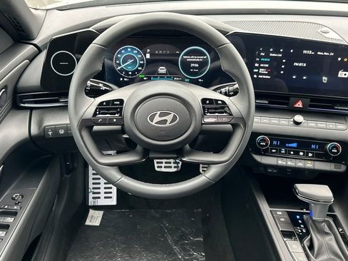 New 2026 Hyundai Elantra Sport FWD image 11