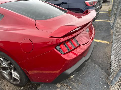 Used 2024 Ford Mustang GT w/ GT Performance Package RWD image 11