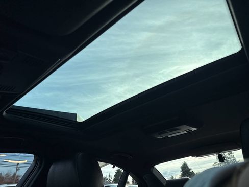 Used 2011 BMW 335i xDrive Sedan w/ M Sport Pkg image 35