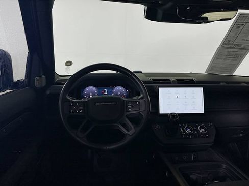 Certified 2023 Land Rover Defender 130 X-Dynamic SE AWD/4WD image 25