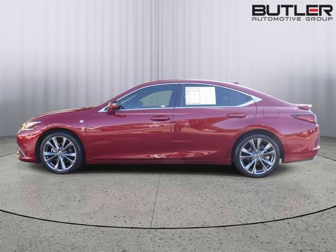 Used 2019 Lexus ES 350 F Sport w/ Accessory Package 2 FWD image 3