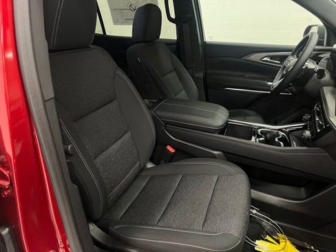 New 2026 Chevrolet Traverse LT w/ LPO, Floor Liner Package AWD/4WD image 23