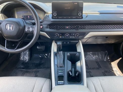 Used 2023 Honda Accord LX image 11
