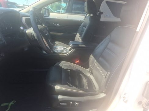 Used 2017 GMC Acadia Denali w/ Technology Package AWD/4WD image 6
