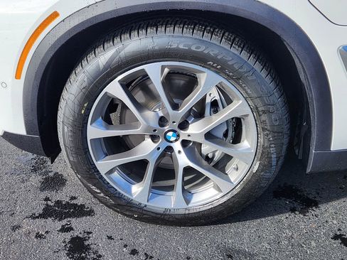 New 2026 BMW X5 xDrive50e AWD/4WD image 7