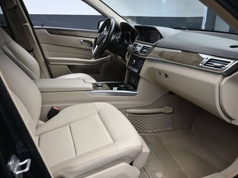 Used 2016 Mercedes-Benz E 350 Sedan image 28