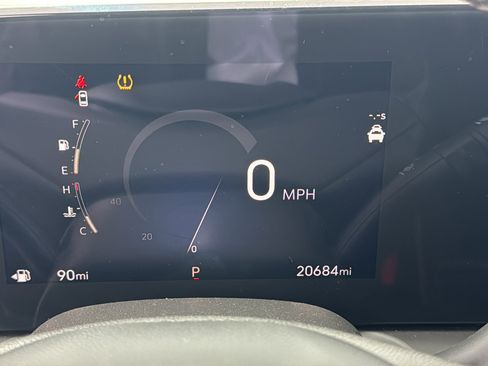 Used 2024 Buick Encore GX Sport Touring image 21