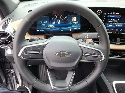 New 2026 Chevrolet Equinox ACTIV w/ Safety and Technology Package FWD image 19