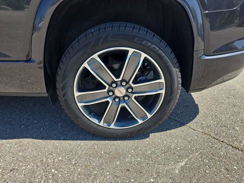 Certified 2019 GMC Acadia Denali w/ Technology Package AWD/4WD image 37