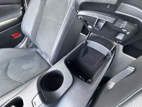 Used 2025 Nissan Z Performance w/ Floor Mat Package RWD image 14
