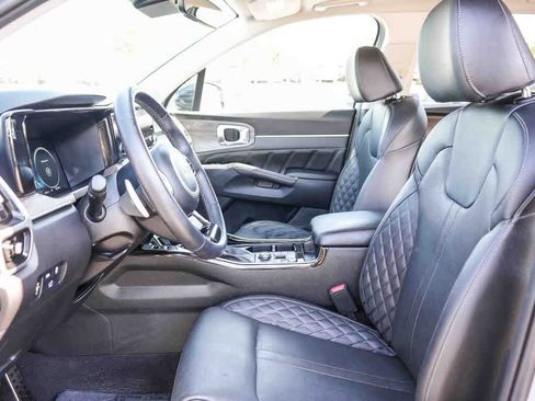 Certified 2023 Kia Sorento SX Prestige AWD/4WD image 17