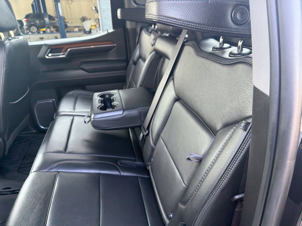 Used 2022 GMC Sierra 1500 Denali w/ Technology Package AWD/4WD image 11
