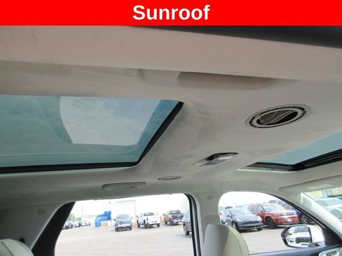 Used 2025 Hyundai Palisade Calligraphy FWD image 16