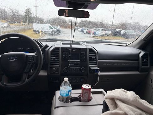 Used 2021 Ford F250 XL w/ STX Appearance Package image 9