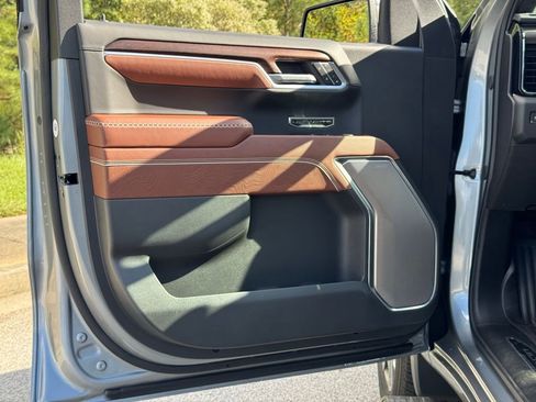 New 2025 GMC Sierra 1500 Denali Ultimate image 17