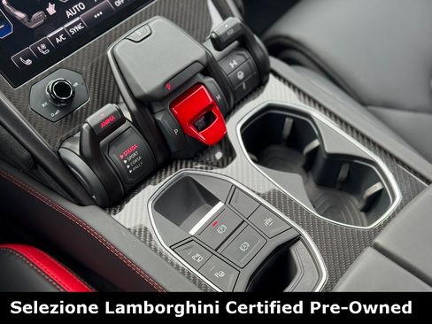 Used 2024 Lamborghini Urus Performante image 18