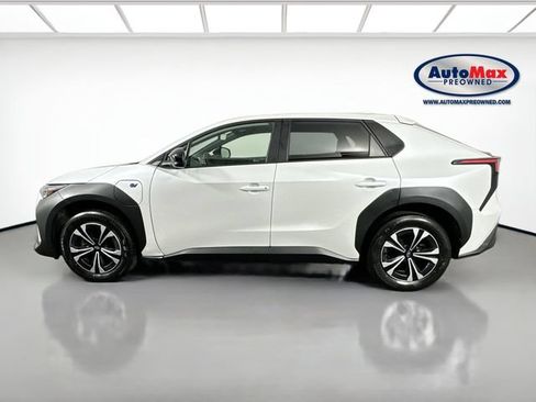 Used 2023 Subaru Solterra AWD image 8
