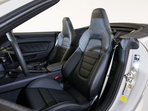 New 2026 Porsche 911 Carrera GTS image 5