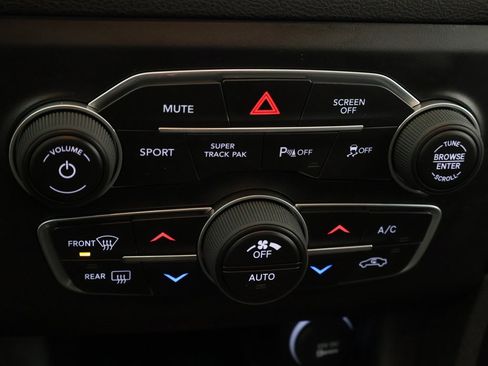 Used 2020 Dodge Charger SXT w/ Cold Weather Package image 45